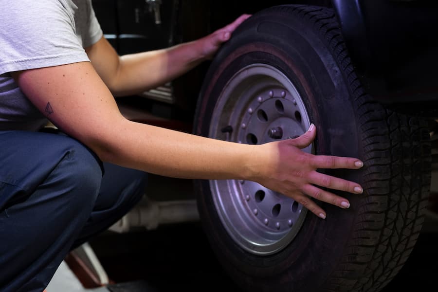 How to read your tire size?